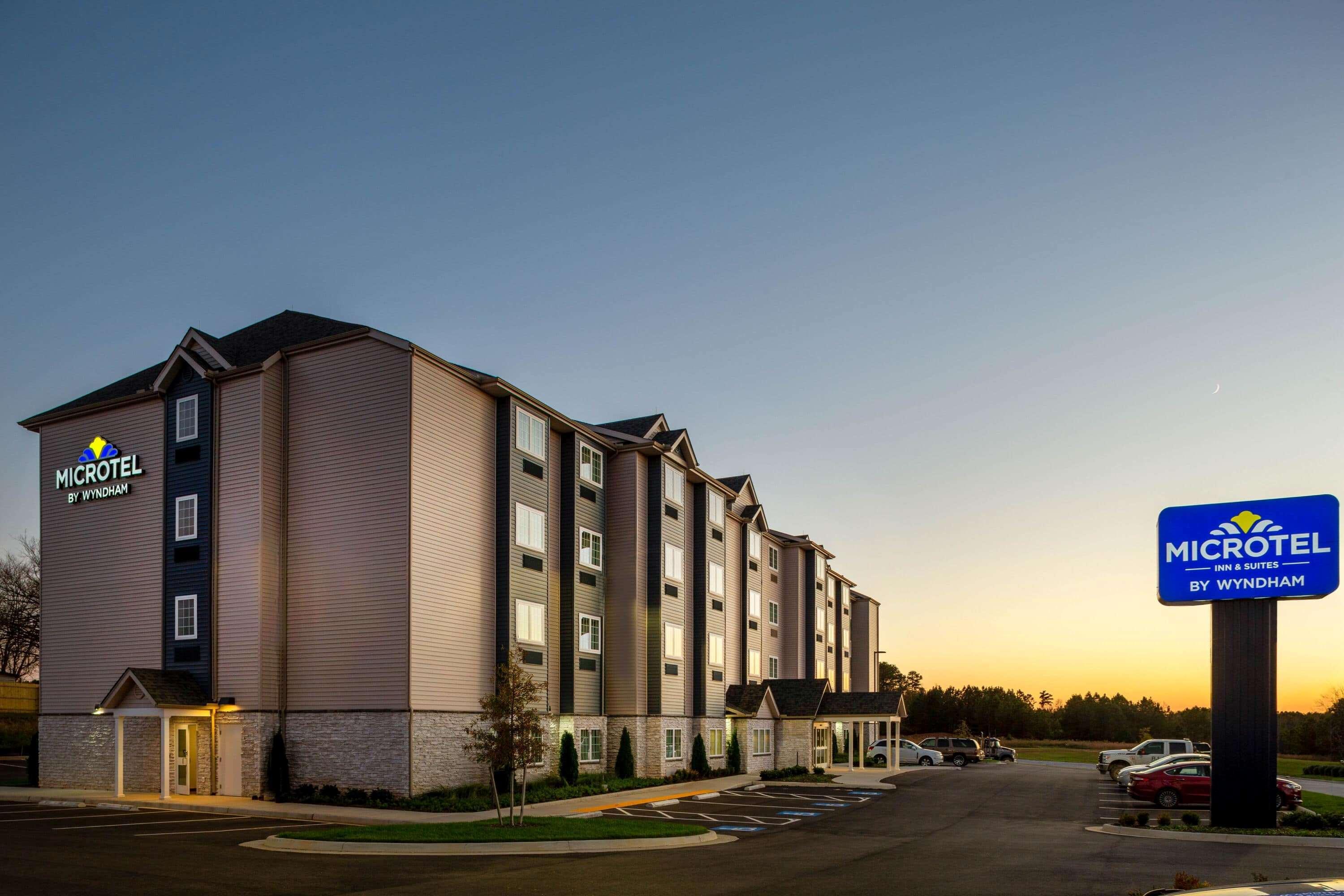 Microtel Inn Suites By Wyndham South Hill Exterior foto
